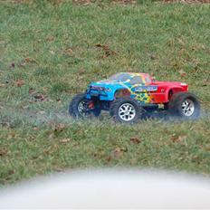 Off-Roader GV models Mammoth 1/8