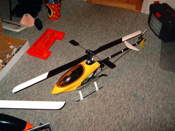 Helikopter Raptor 50 Titan billede 2