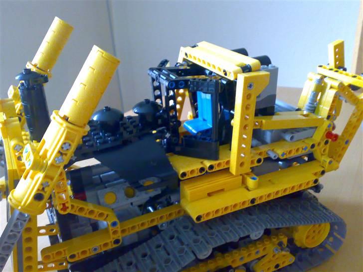 Truck LEGO Bulldozer 8275 billede 17