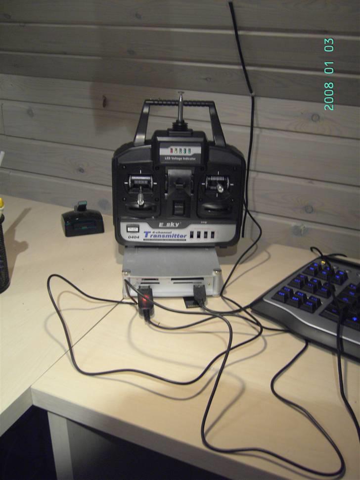 Helikopter E-Sky Lama V4 - Fjernbetjening billede 16