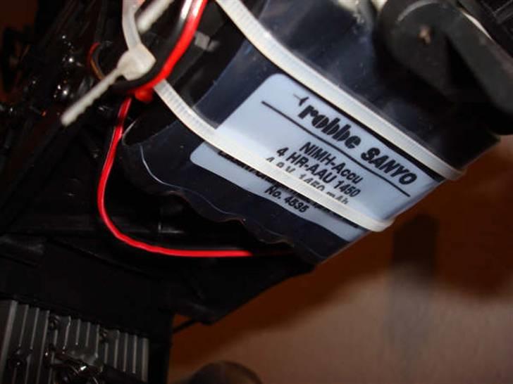 Helikopter CENTURY RAVEN 50 - nihm akku billede 17