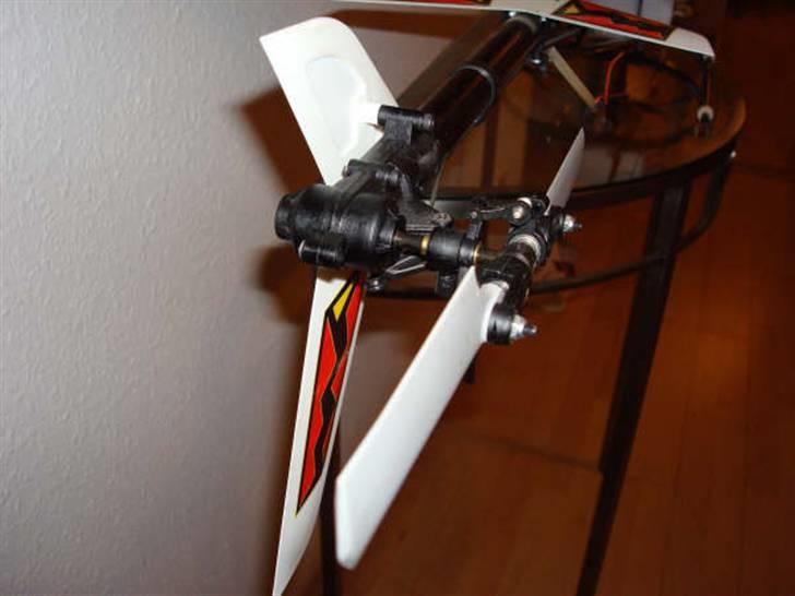 Helikopter CENTURY RAVEN 50 - Tailboomrotor billede 20