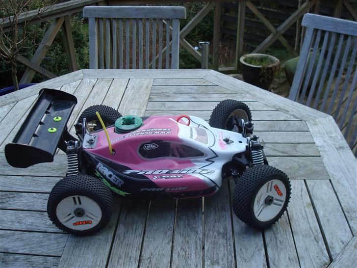 Buggy Xray XB8 billede 3