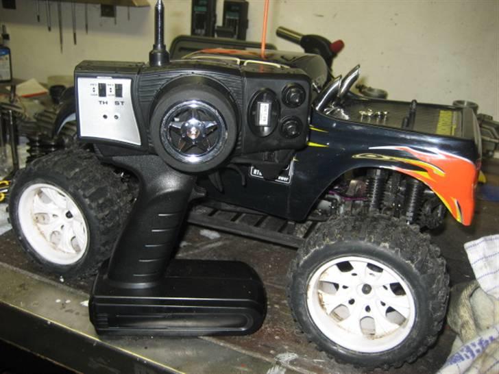 Off-Roader HSP Brontosaurus-SOLGT- - Sender med reversering billede 9