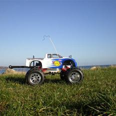 Off-Roader Kyosho Mad Force