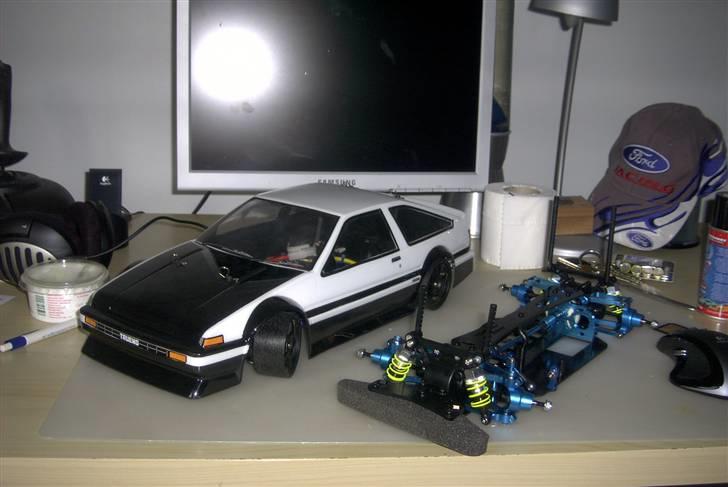 Bil Tamiya TT-01 Skyline 2000 - Her er min elskede AE86 sammen med den kommende GT-R billede 12