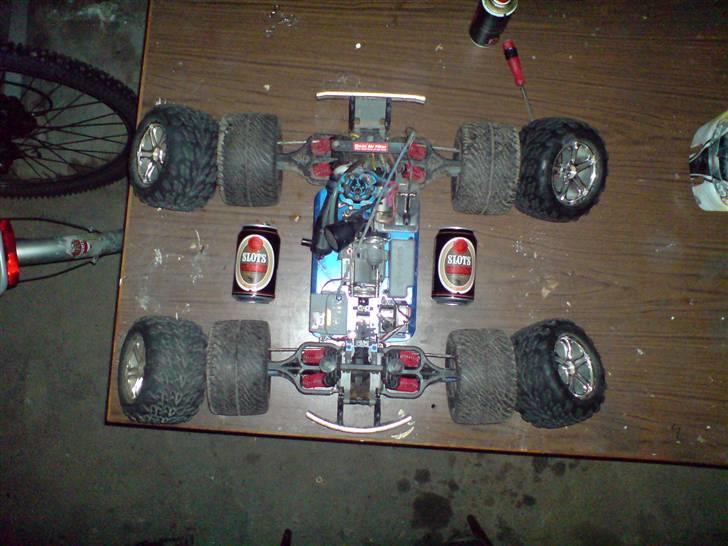 Bil Traxxas T-maxx 3.3 billede 11
