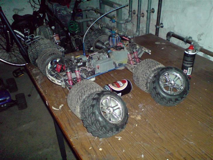 Bil Traxxas T-maxx 3.3 billede 12