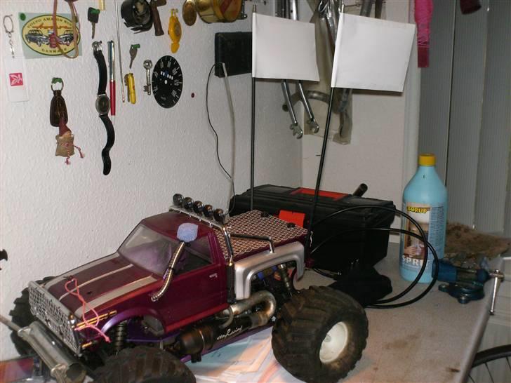 Truck Cen - hvide skal erstattes med dansk og australsk flag billede 8