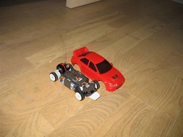 Bil MINI-Z 1:28 (solgt) billede 6