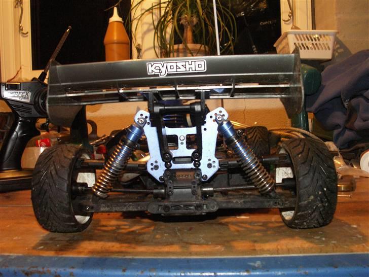 Buggy kyosho inferno7,5 SOLGT!! billede 12
