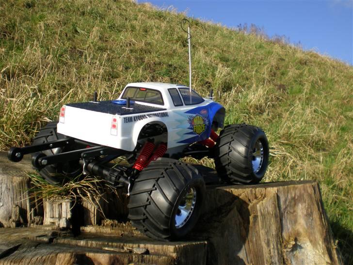 Off-Roader Kyosho Mad Force billede 5