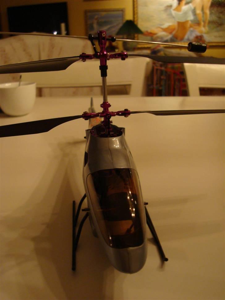 Helikopter ESKY LAMA V4 billede 2