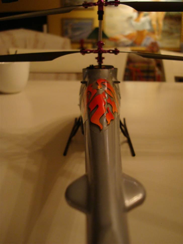 Helikopter ESKY LAMA V4 billede 5