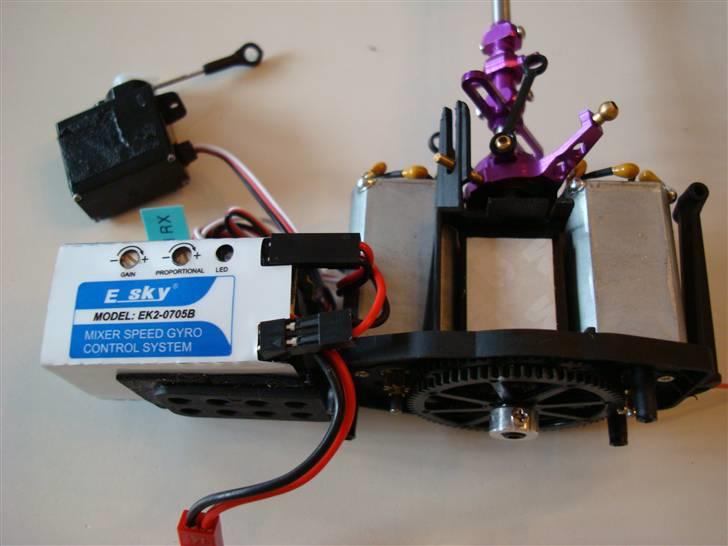 Helikopter ESKY LAMA V4 billede 8