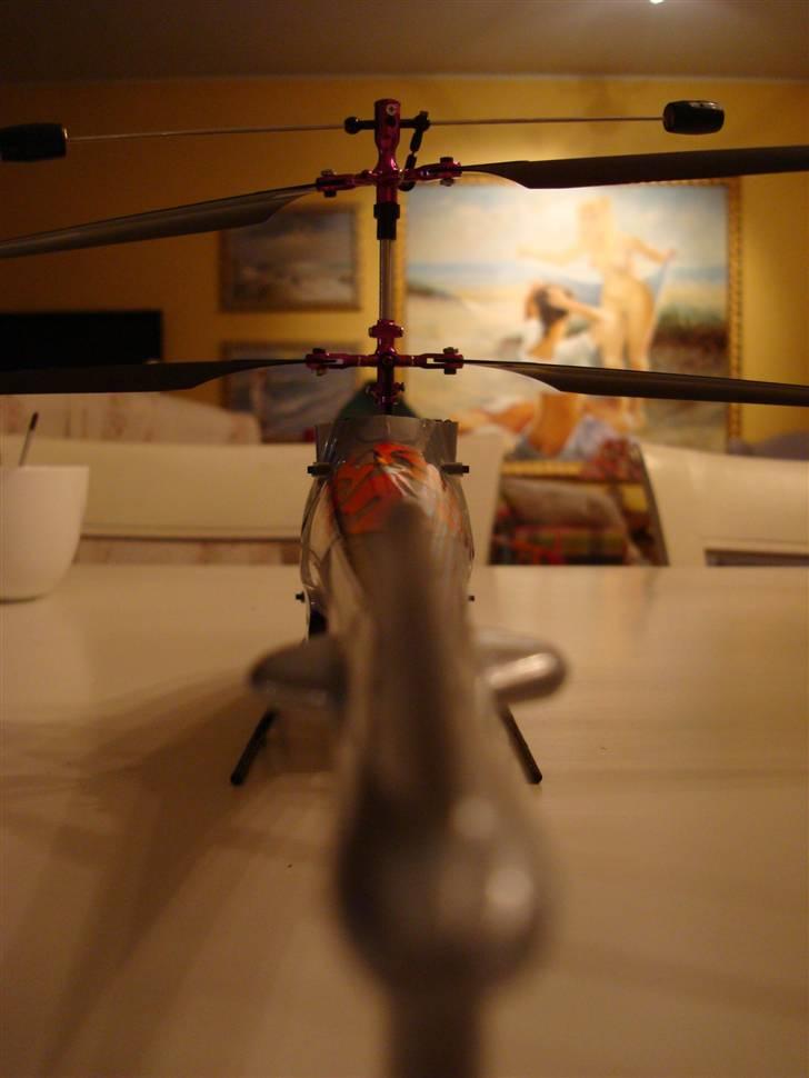Helikopter ESKY LAMA V4 billede 10