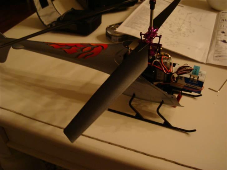 Helikopter ESKY LAMA V4 billede 12