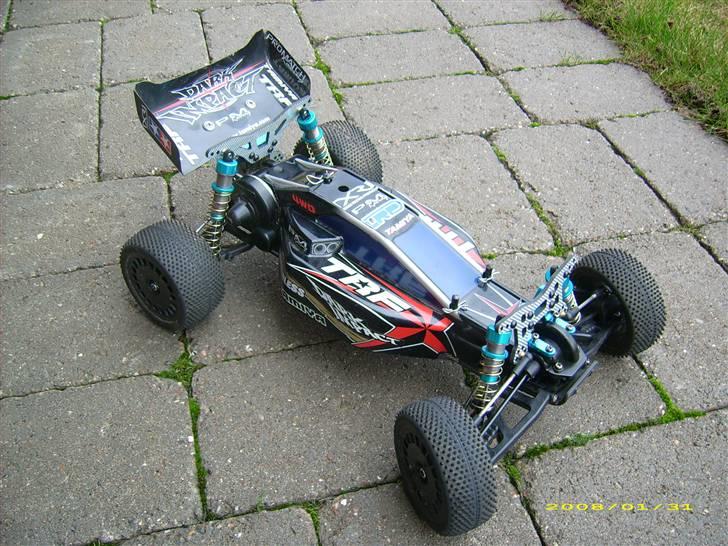 Buggy Tamiya DF-03 Dark Impact - Rigtig godt billed vis jeg selv skal sige noget ;) billede 1