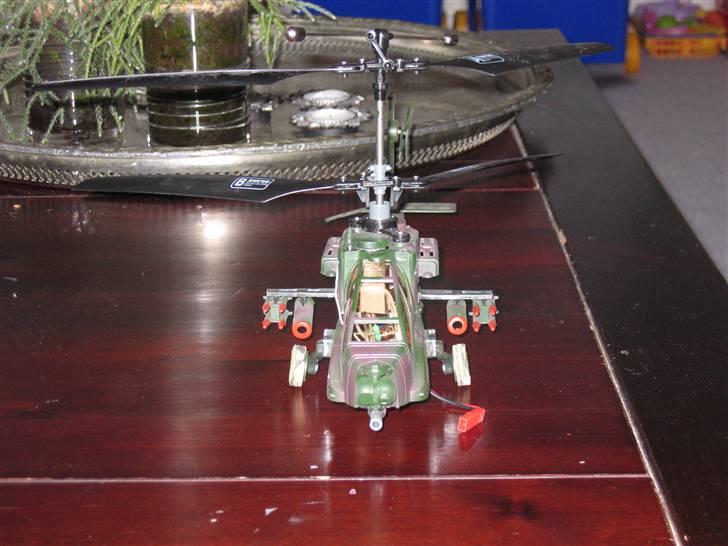 Helikopter Apache billede 3