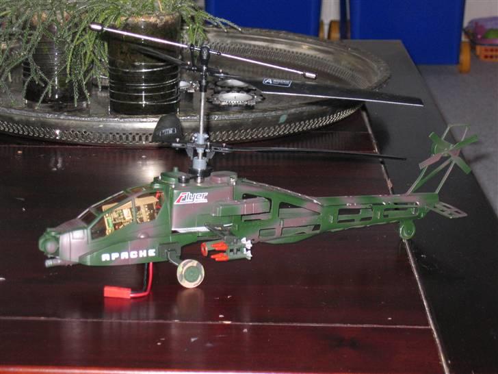 Helikopter Apache billede 4