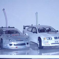 Bil CEN TR4 X 2 SOLGT