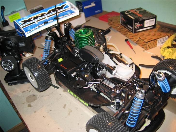 Buggy  Xray XB8 EC  billede 19