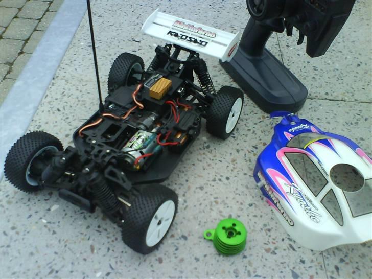 Buggy Kyosho Mini Inferno billede 6