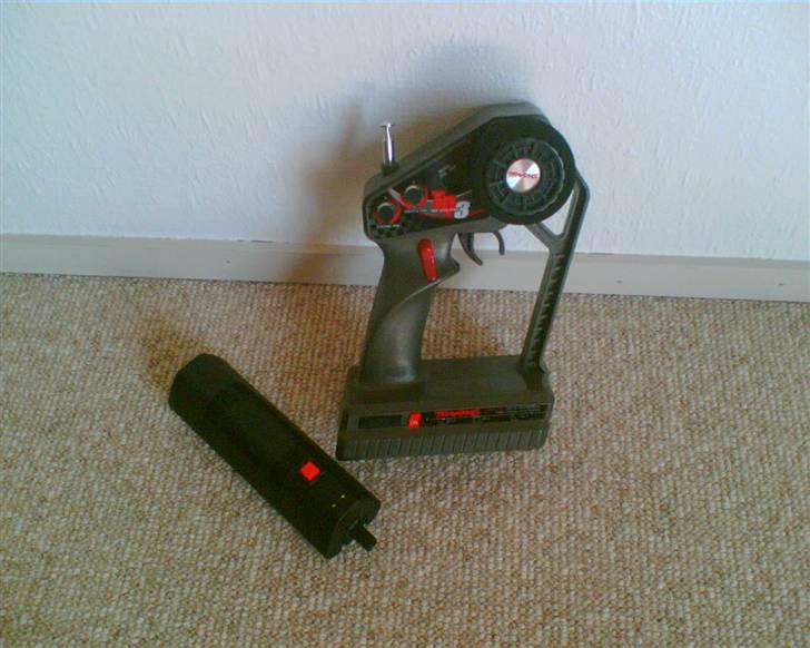 Off-Roader T-MAXX (solgt)  - starter og styring;) billede 9