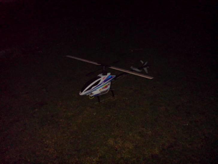 Helikopter kyosho kaliber 30 SOLGT billede 8