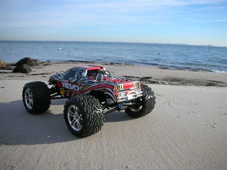 Off-Roader Traxxas Revo 3.3 billede 3