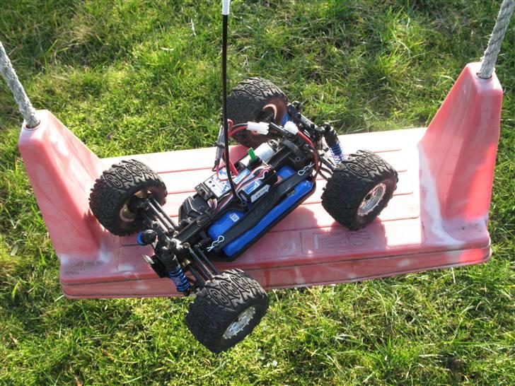 Bil RC18MT standard billede 9