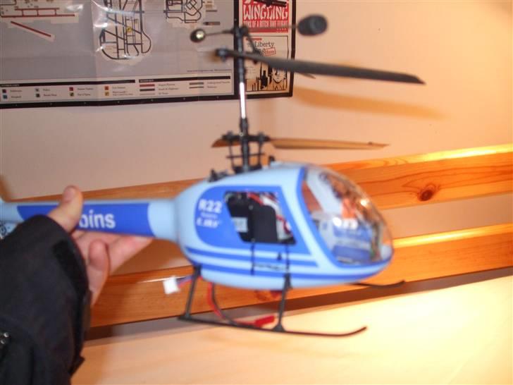 Helikopter Robins 22 E-sky - lidt anden vinkel billede 2