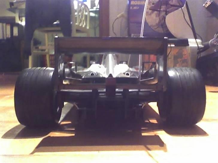 Bil Formel 1 - udstødningen på formel 1 bilen og blink lyset billede 4