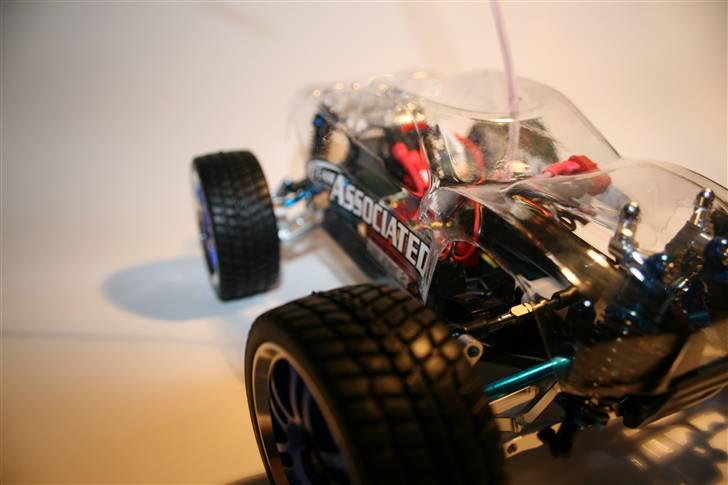 Buggy Assoasiated rc18b billede 4