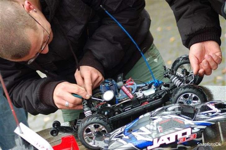 Bil Jato 3.3 - SOLGT! - Indstiller den lige igen- det er jo Nitro. billede 4