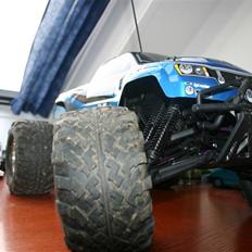 Off-Roader HPI Savage X 4.6 