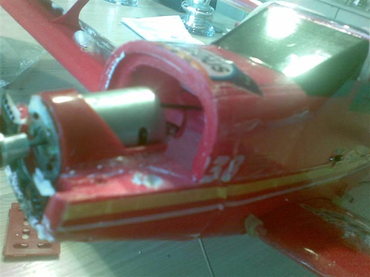 Fly Doppeldecker 360°Looping - motoren efter første flyve tur billede 2