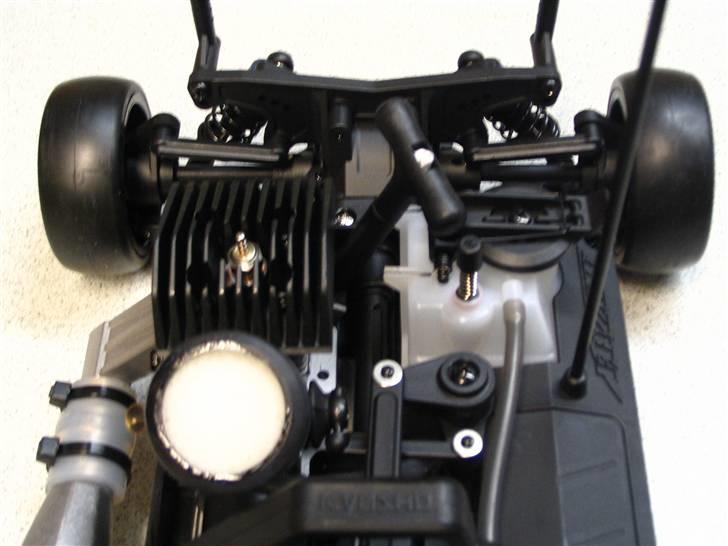 Bil Kyosho Fazer Astra Coupé - Læg mærke til det specielle køletårn. billede 4