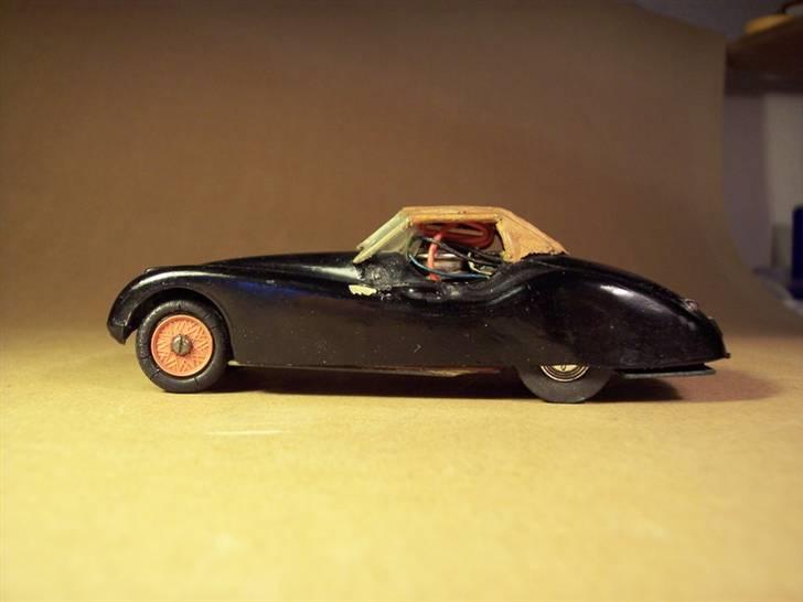 Bil Jaguar 120 -1/35 billede 4