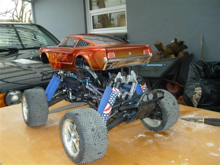 Truck  savage custom "til salg" - det man ser når den fræser af sted billede 11