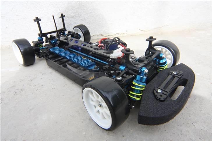 Bil TT-01 - Med den nye bumper fra en TA-05 på billede 8