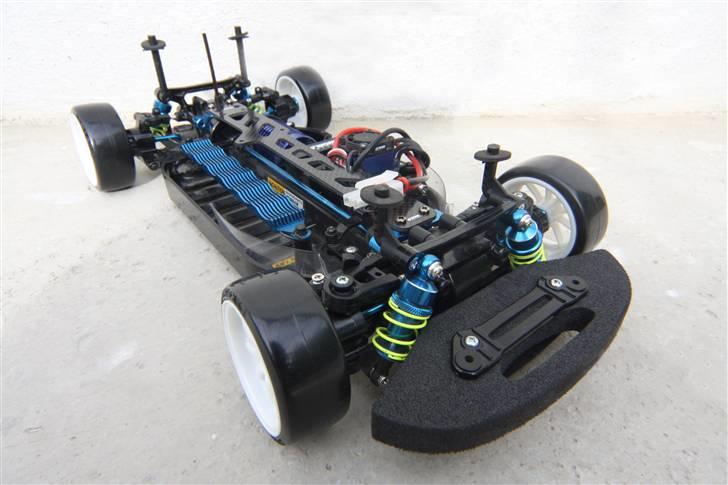 Bil TT-01 - Med den nye bumper fra en TA-05 på billede 9