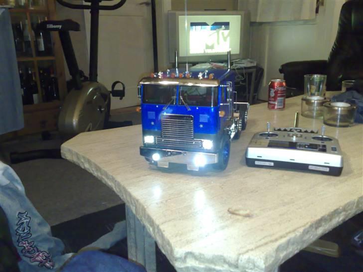 Truck tamiya globeliner  - her er lyset tændt  billede 5