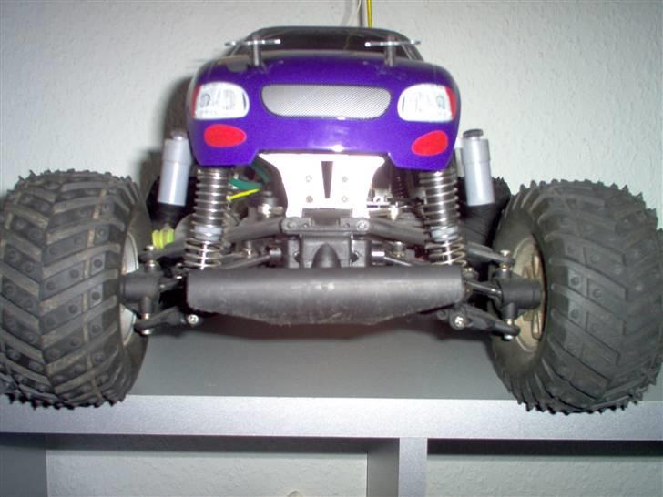 Truck Thunder Tiger SSK - synes det er pænt grum fra den vinkel billede 7