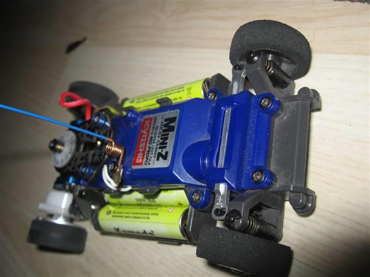 Bil mini-z mr-02  billede 2