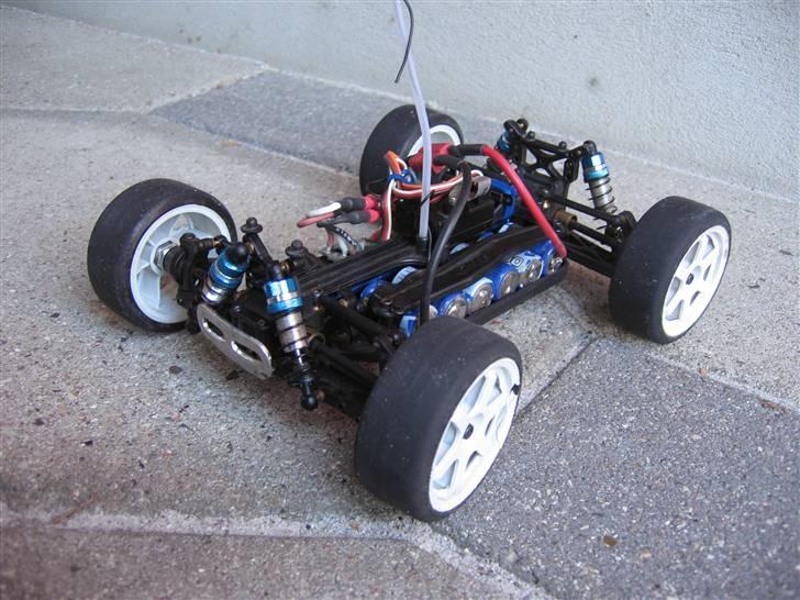 Off-Roader Team Associated RC18MT billede 8