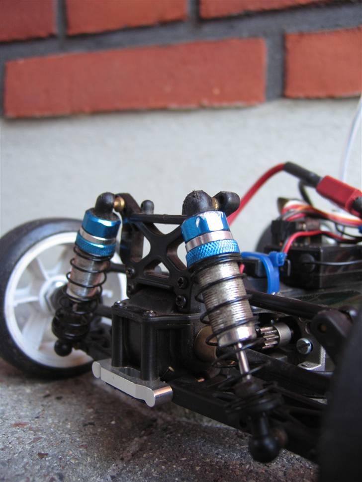 Off-Roader Team Associated RC18MT billede 11