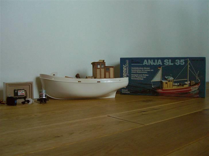 Båd Anja SL 35, Grupner billede 2