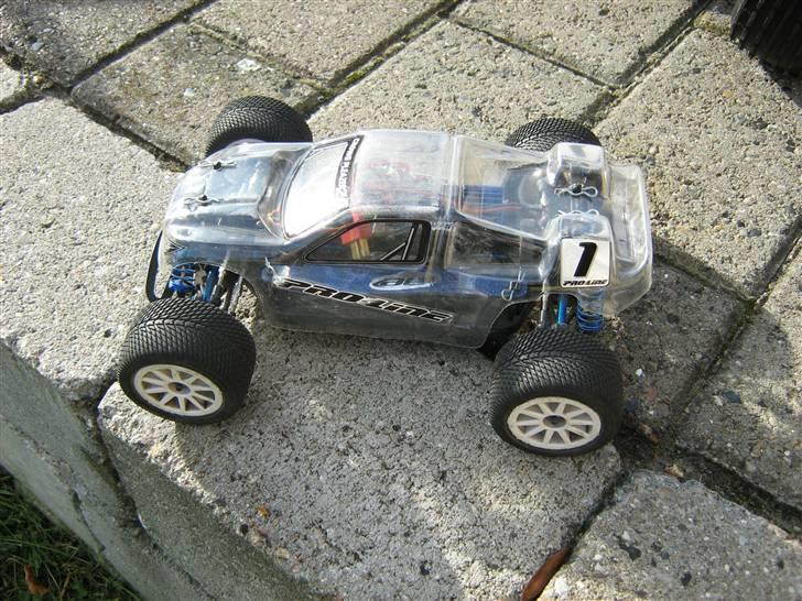 Truck Team Associated RC18T FT billede 1