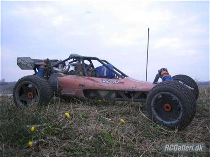 Buggy HPI BAJA 5B SS - Så skal der køres i hedeland... billede 1